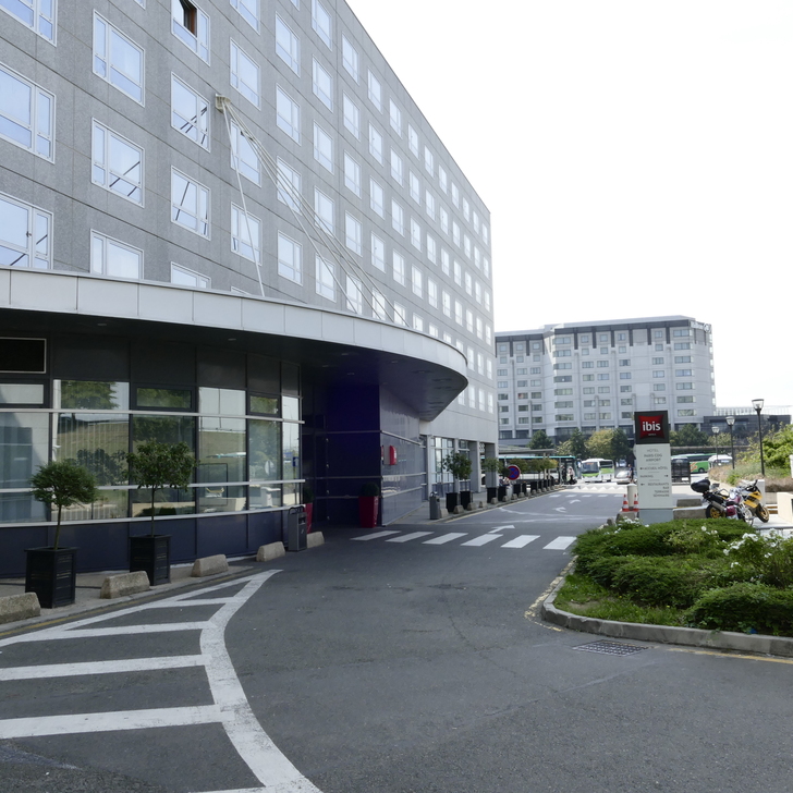 Parking Hôtel IBIS PARIS CDG AIRPORT (Couvert) à TremblayenFrance